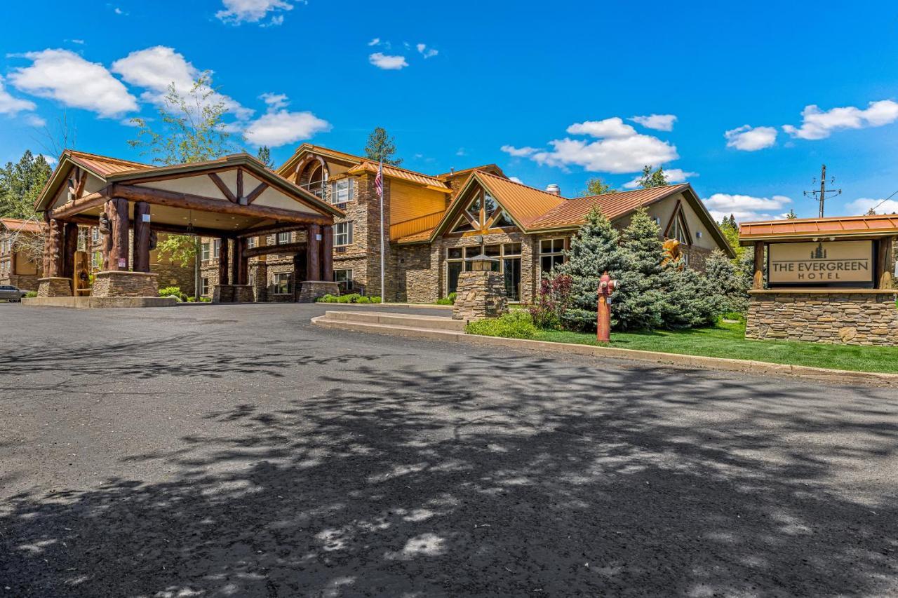 The Evergreen Hotel McCall Exterior photo